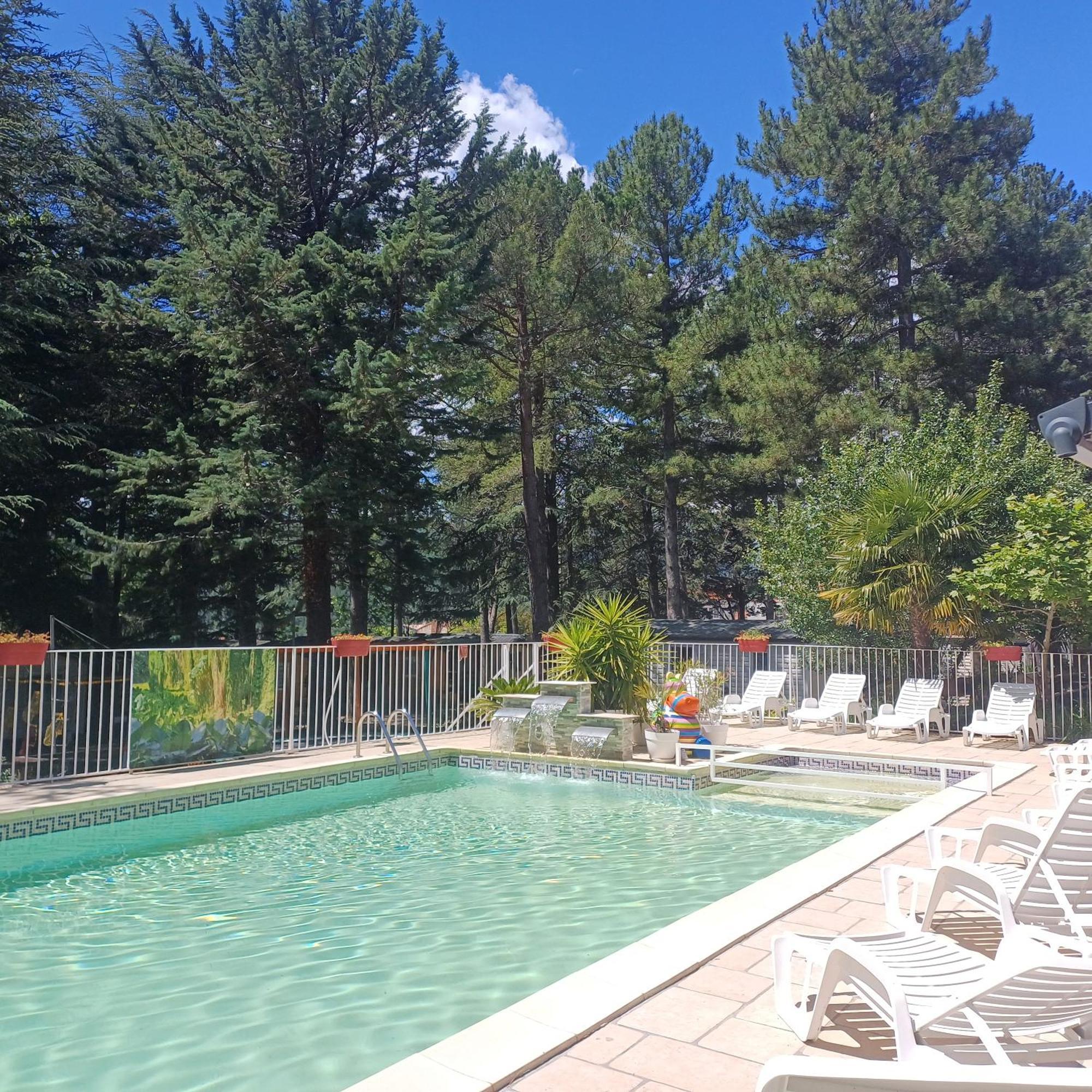 Sournia Camping La Source מראה חיצוני תמונה